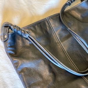 GREAT Vintage Black leather Nino BOSSI bucket bag